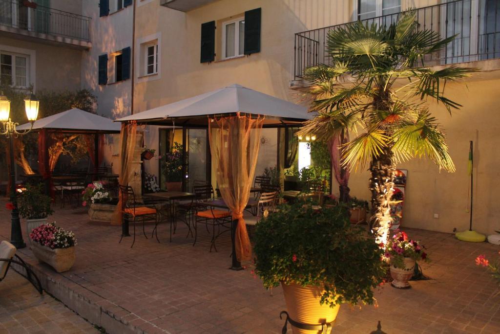 The Originals City, Hotel Le Village Provencal, Aix-En-Provence Nord Pertuis Ngoại thất bức ảnh