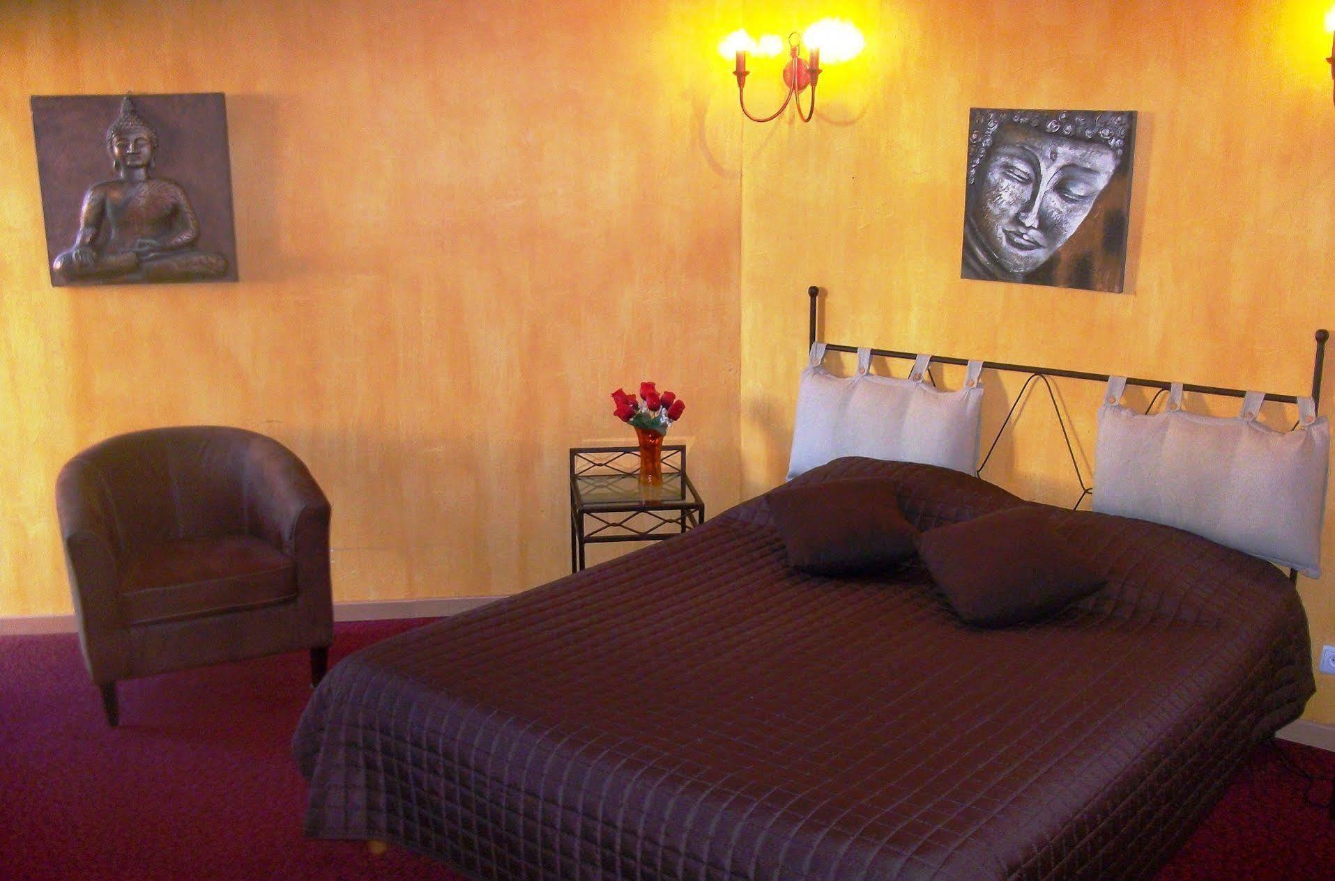 The Originals City, Hotel Le Village Provencal, Aix-En-Provence Nord Pertuis Ngoại thất bức ảnh